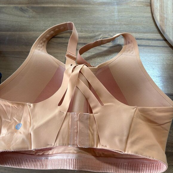 2 Lululemon Energy Sports Bras – Size 34DDD – Black & Orange – Gently Worn - Picture 5 of 6